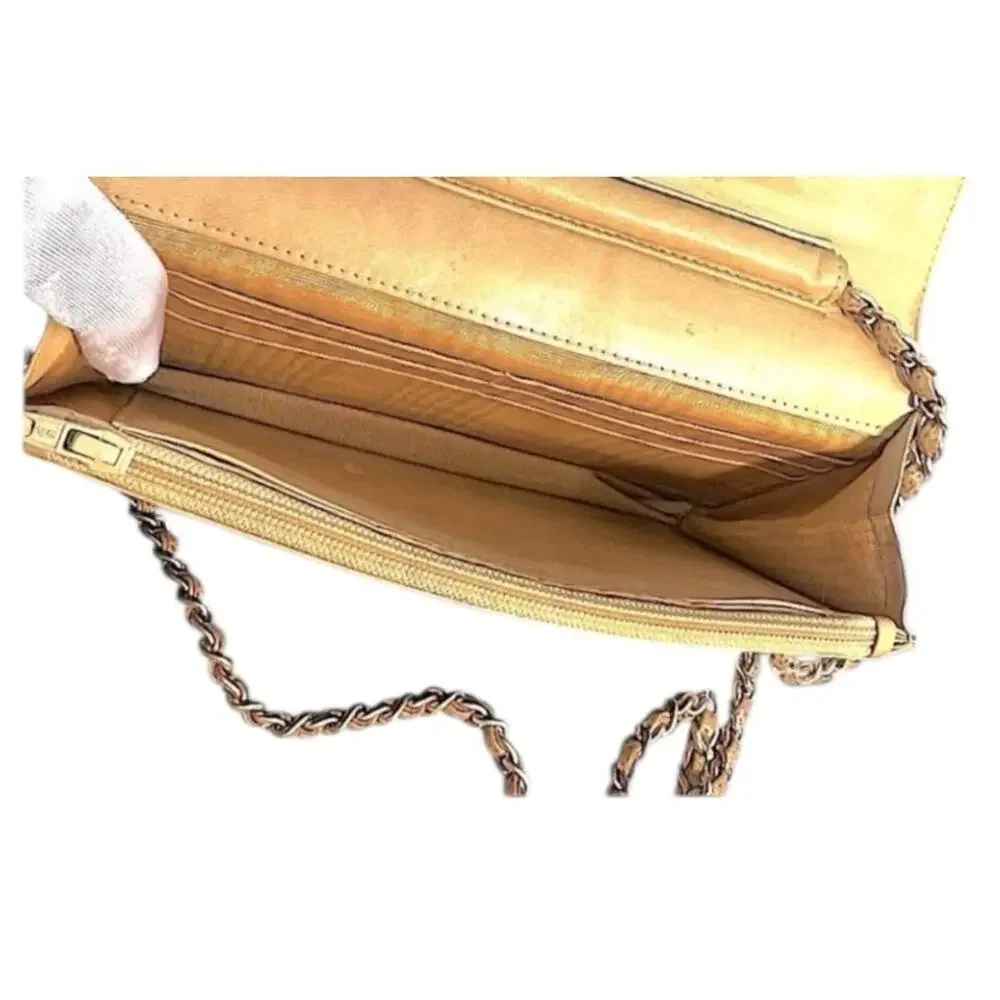CHANEL AUTH Tan Leather Cavier Shoulder or Crossbody Bag with Gold Chain